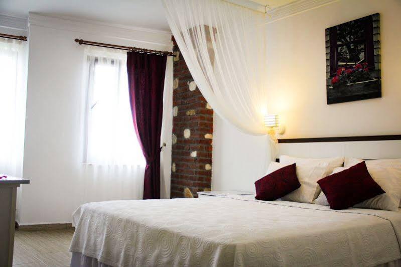 Lavinya Otel Tenedos Buitenkant foto